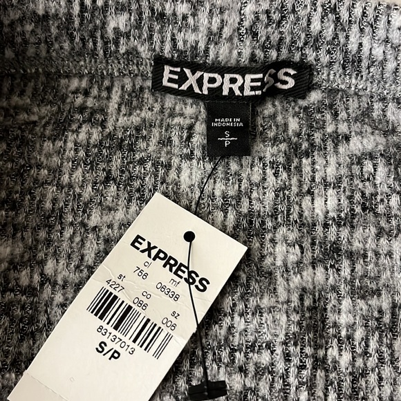 EXPRESS Ribbed Soft Stretchy Skirt - Picture 6 of 9